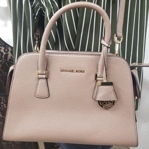 Michael Kors crossbody bag, Preowned ❤